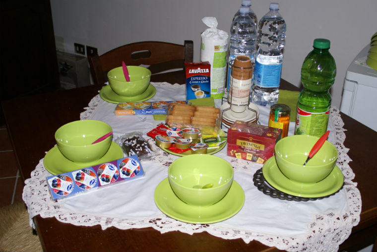 Farfallarossatavolodellacolazione